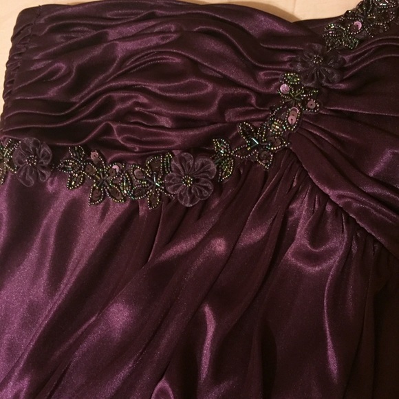 Morgan & Co Purple One-Shoulder Dress Size Large - Picture 3 of 4